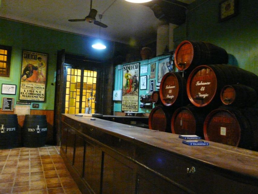 Jerez: Traditional Tapas Tour - Visiting Renowned Tabancos and Local Bars