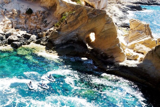 Jet ski tour from San Antonio (Ibiza) to Atlantis - The Jet Skis: New Yamaha VX WaveRunners