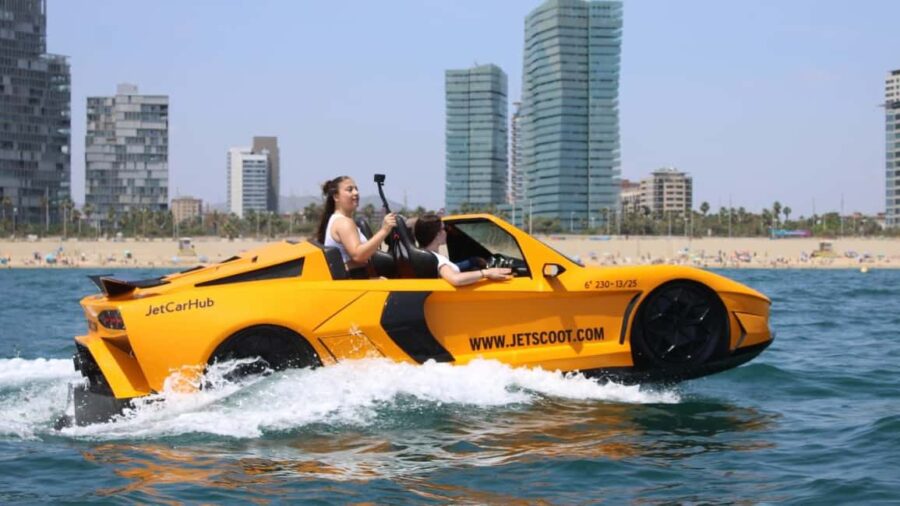 Jetcar: water car in Barcelona - No Boating License Needed: Safety and Accessibility
