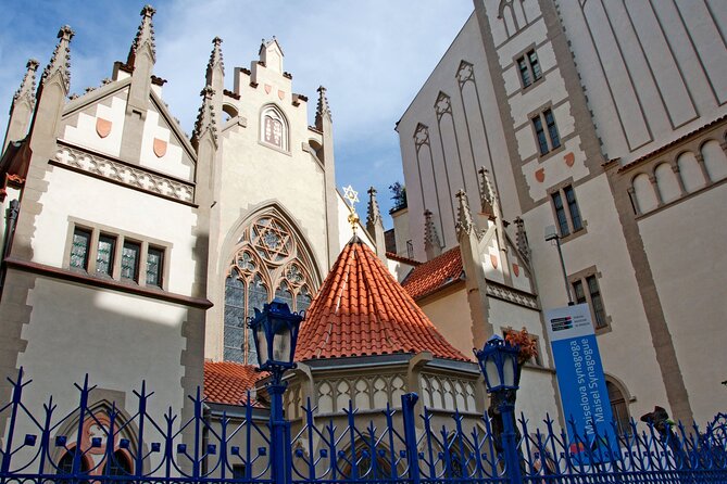 Jewish History and Old Town Walking Tour of Prague - Discovering the Jewish Town Hall and Synagogues