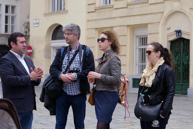Jewish in Vienna Tour - Visiting Vienna’s Oldest Surviving Synagogue from the Outside