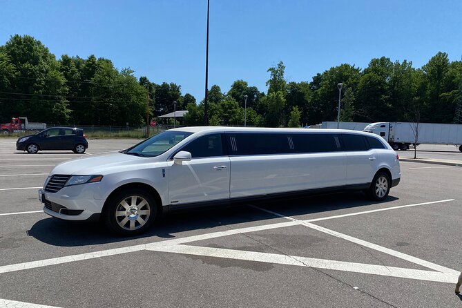 JFK AIRPORT LIMO | JFK To Manhattan Transfer With a Stretch Limo - The Experience Inside the Stretch Limo