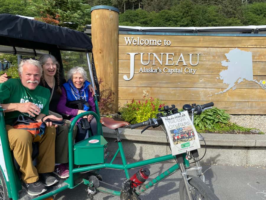 Juneau: Five-Star Pedicab Tour - Juneau Pedicab Tour: The Personal Touch of a Local Guide