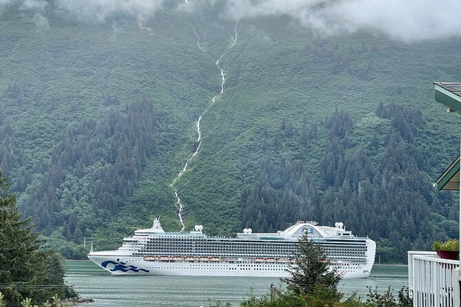 Juneau Private 3 Hour Scenic Road Trip - Exploring Juneau’s Cultural Landmarks in a Private Vehicle