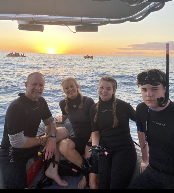 Kailua Kona: Manta Ray Night Snorkel Tour with Guide - What’s Included and Physical Requirements