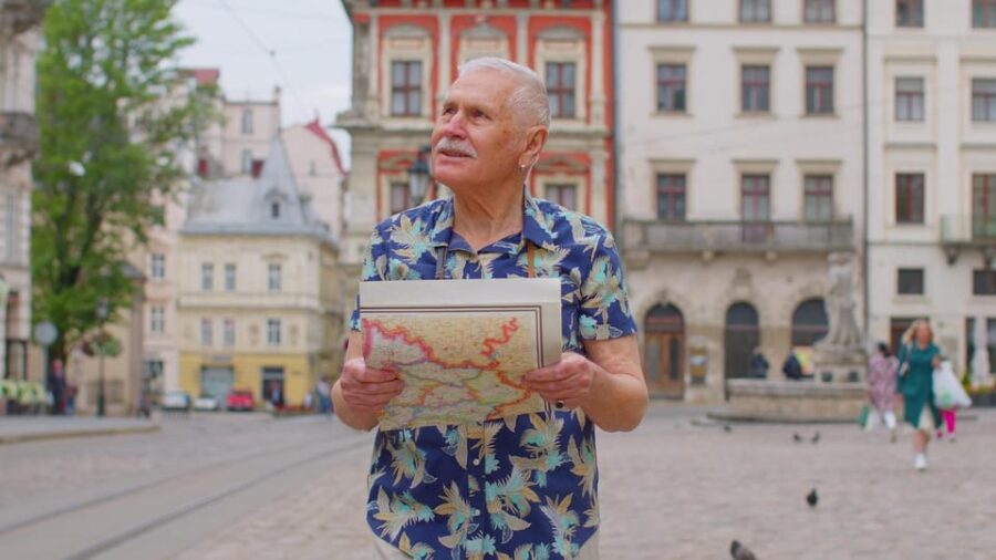 Karlsruhe: Express Walk with a Local in 90 minutes - The Meeting Point: Starting at Karl-Apotheke