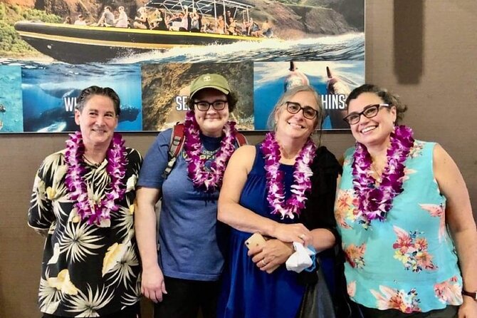 Kauai Airport Lei Greeting - Choosing Your Lei: Orchid, Kukui Nut, or Candy