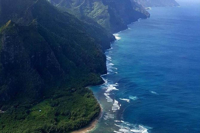 Kauai Deluxe Sightseeing Flight - Departing from Lihue Airport for a Convenient Start