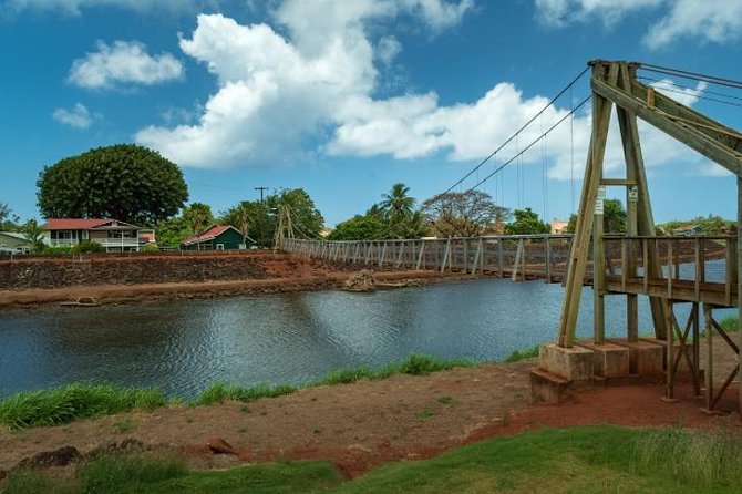 Kauai Highlights Small Group Tour -A journey to the Canyon & more - Lunch at the Historic Waimea Plantation Cottages