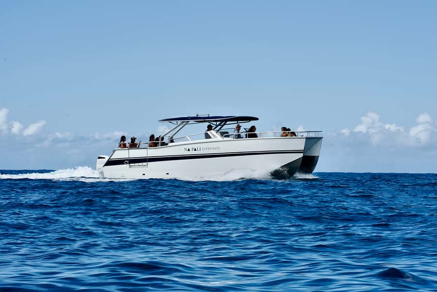 Kauai: Na Pali Coast Deluxe Power Catamaran Tour - Meeting Point and Timing for a Smooth Experience