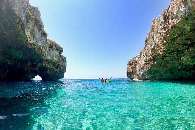 Kayak and Canoe tour in Leuca and the Ponente Caves - Visiting the Iconic Grotta delle Tre Porte and the Grotta del Diavolo