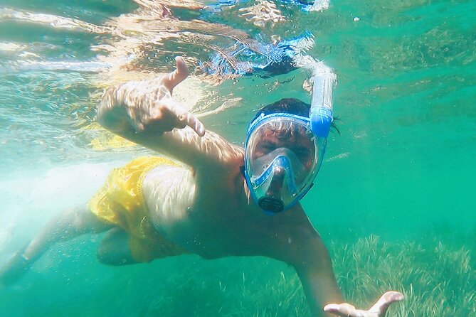 Kayak excursion to Cova dels Coloms from Platja Mascarat - Kayaking in the Calm Waters of Platja Mascarat