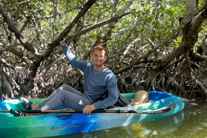 Kayak through Mangrove Forests in the Florida Keys - From the Old Conch Harbor to Tavernier Creek