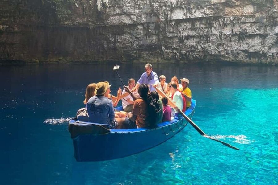 Kefalonia: Half-Day Tour to Melissani Lake & Drogarati Cave - Visiting Kefalonia’s Iconic Caves: Drogarati Cave and Melissani Lake