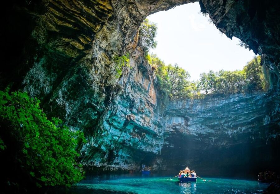 Kefalonia: Island Sightseeing Bus Tour with Hotel Transfer - Collecting the Sights: From the Caves to the Beach
