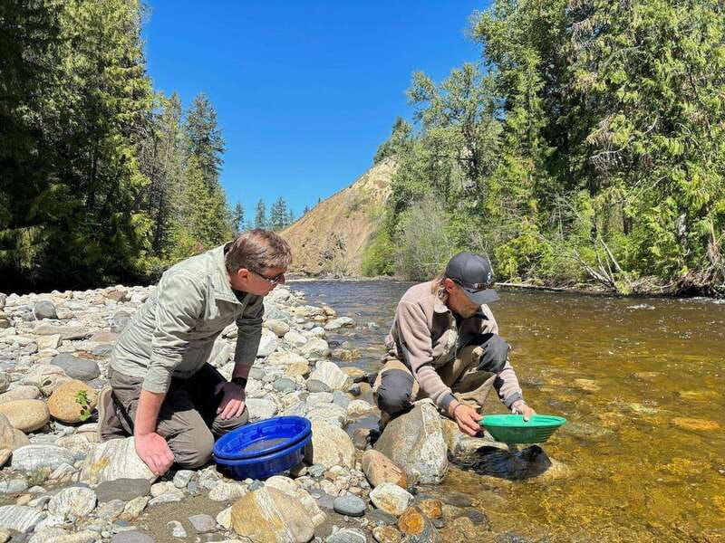 Kelowna E-Bike Gold Panning Expedition - Exploring Scenic Canyon Regional Park on Electric Bikes