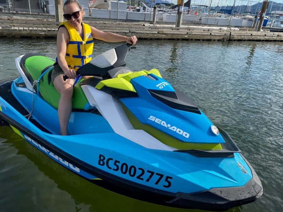 Kelowna: Jet Ski Rental - The Jet Skis: Sea-Doo GTI 130 SE and Kawasaki Models