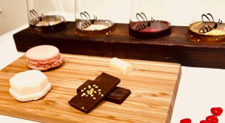 Kelowna Winery: Valentine's Cozy Up For Two - Guided Meadow Vista Honey Wine Tastings & Signature Cocktails