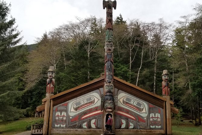 Ketchikan 4 in 1 - Out-of-Town Excursions: Salmon Hatchery and Tide Pools