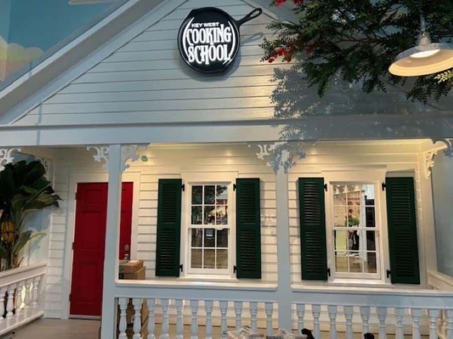 Key West: Cooking Show Chef Demonstration with Meal - Setting the Scene in a Storied Building in Key West