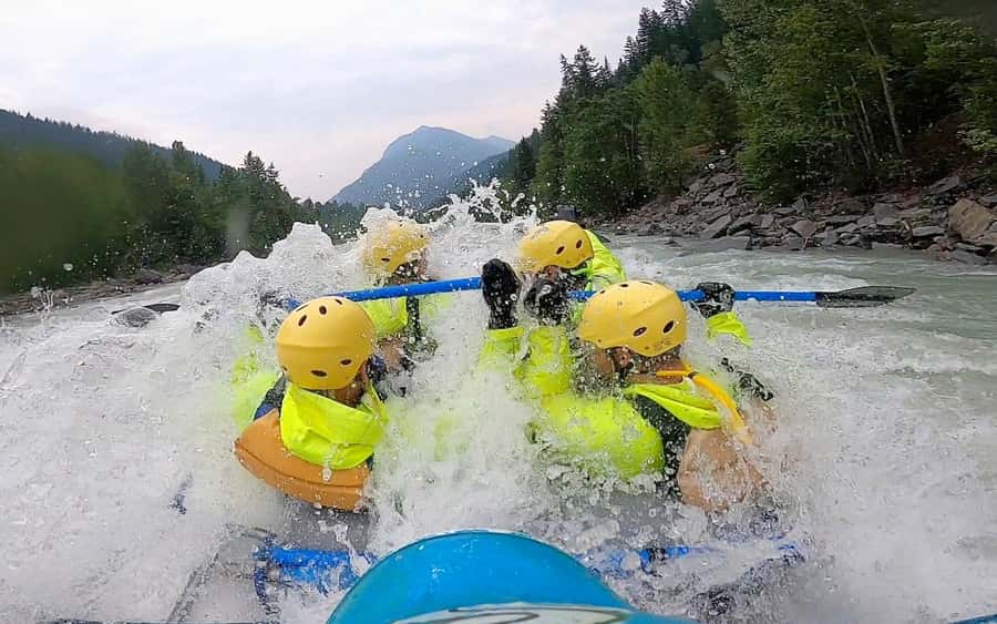 Kicking Horse River: Whitewater Rafting Half-Day Trip - What to Expect During the Rafting Experience