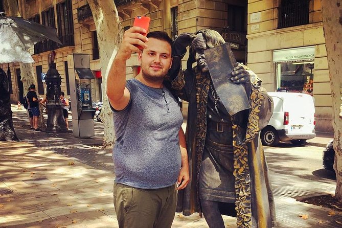 Kickstart Barcelona Private Tour. City Highlights for newcomers - Exploring Mercat de la Boqueria: Barcelona’s Famous Market