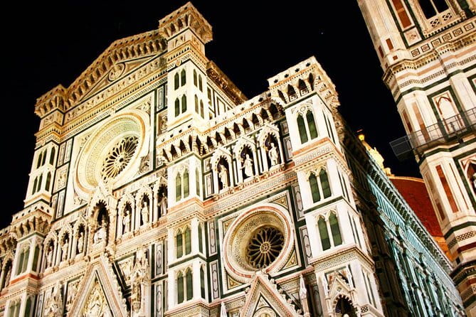 Kid-Friendly Florence Tour by Night with Gelato & Pizza - Florence’s Top Nighttime Landmarks Light Up the Sky