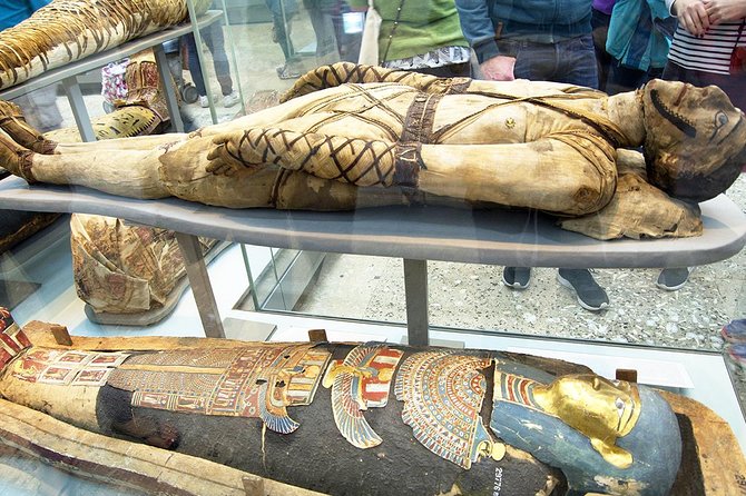 Kids & Families Tour of London British Museum with Exclusive Guide - Discovering Ancient Egypt with Themed Activities and Games