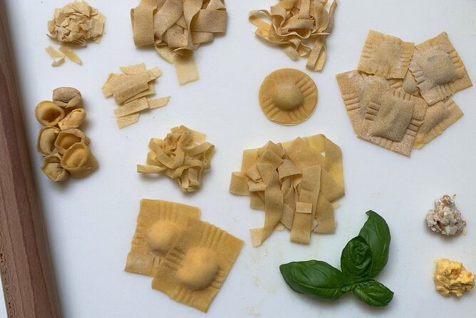 Kitchen of Mamma: Pasta Cooking Class with market visit in Rome - Making Pasta from Scratch with a Skilled Chef