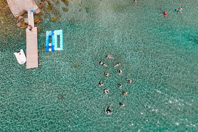 Korula & Lumbarda Islands Boat Tour with Snorkeling & Shipwreck - Discovering the Artistic Charm of Vrnik Island