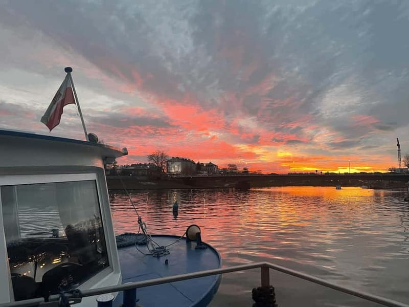 Krakow: 4,5-hours Sightseeing Cruise to Tyniec - Starting from Krakows Historic Wawel Area