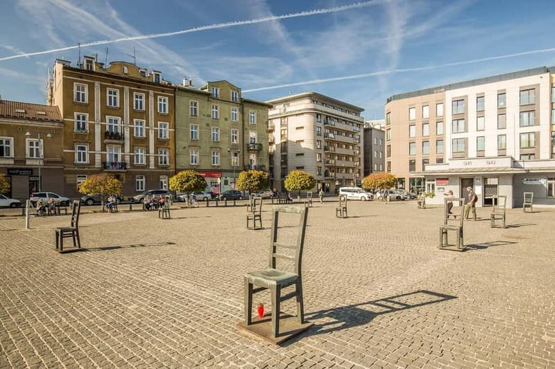 Krakow: Jewish Ghetto Guided Tour - Significance of Heroes Square and the 68 Chairs Monument