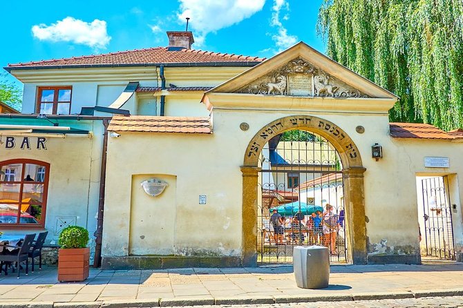 Krakow: Jewish Quarter Kazimierz & Schindler's Factory & Ghetto Guided Tour - Walking Tour of Kazimierz and the Jewish Ghetto Remnants