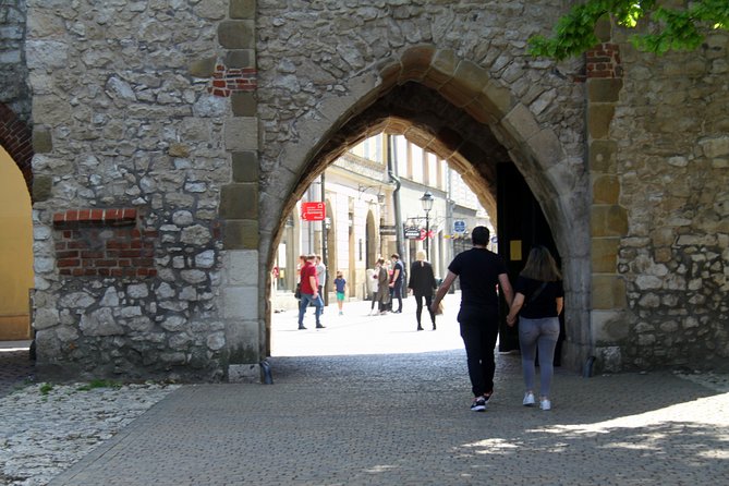 Kraków & Wieliczka Salt Mine Full-Day Trip from Warsaw - Exploring Sukiennice (Cloth Hall) – A Historic Market Center