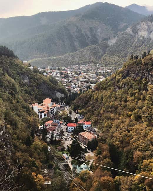 Kutaisi: Bakuriani Ski Resort & Borjomi Park Day Trip - Practical Details and What to Bring