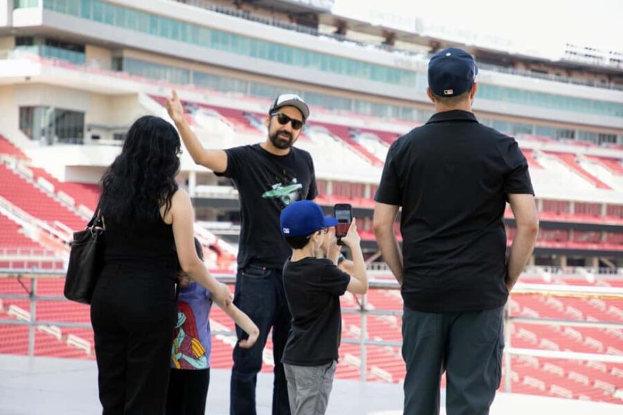 LA: Expo Park Space & Dinosaurs Tour with Cal Science Center - Starting at the Los Angeles Memorial Coliseum