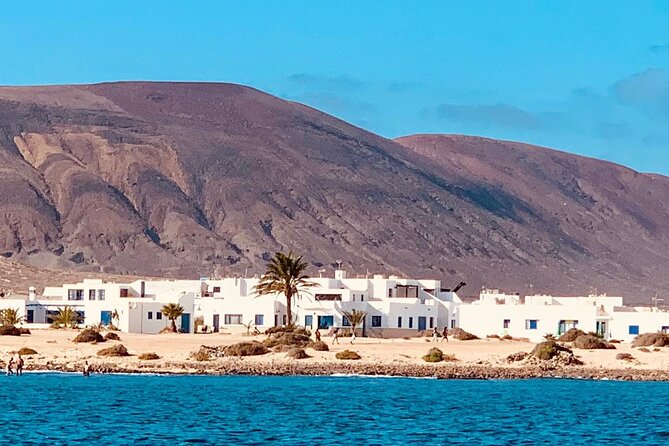 La Graciosa Island Tour for Cruise Passengers from Lanzarote - Leisure Time at Playa De La Francesa