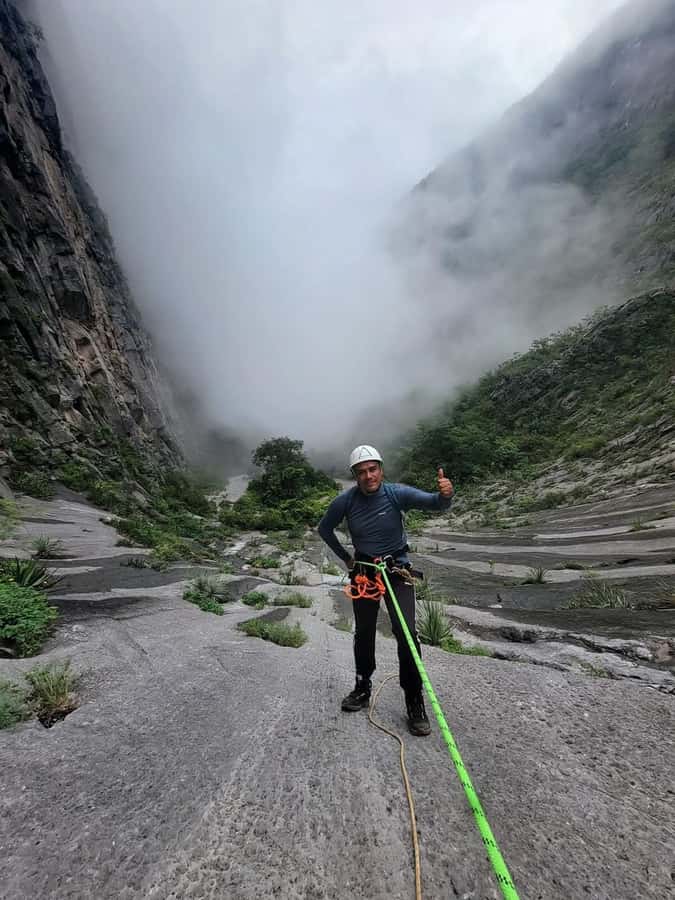 La Huasteca  Advanced Mountain Hike - The Route to Pico Horcones: From Gorges to Summit