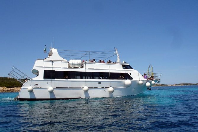 La Maddalena Archipelago Boat Tour from Palau - Exploring La Maddalena Town and Historic Center