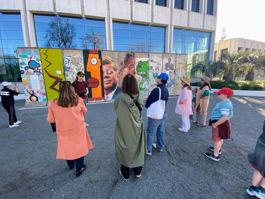 LA: Museum Row Tour The Fast & The Fossilized on Wilshire - Discover the Ice Age at La Brea Tar Pits