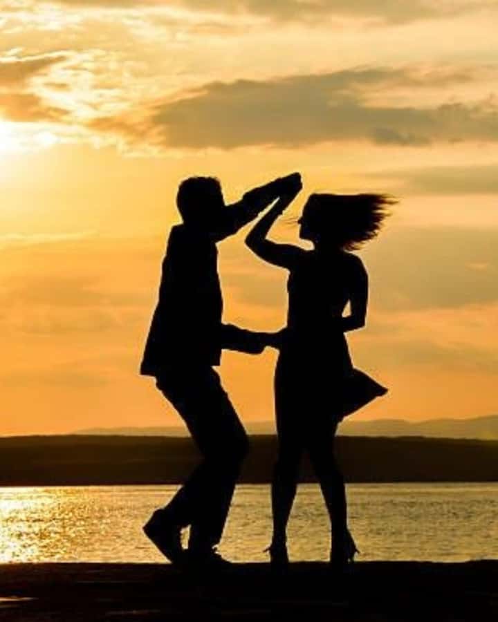 La Paz: Private Salsa or Bachata Dance Lesson - Meeting Your Instructor in La Paz or at Your Place