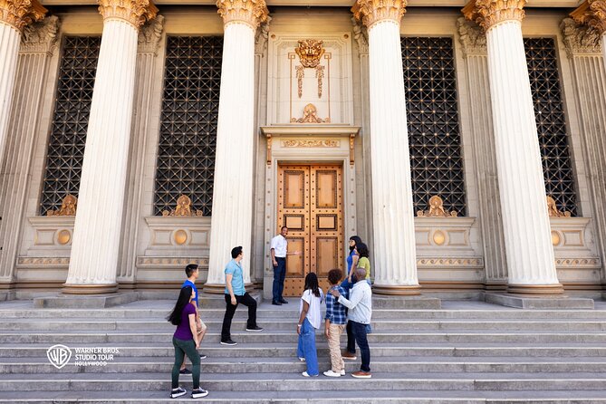 LA: Warner Bros. Studio Hollywood & Hop-On Hop-Off Package - Beverly Hills and Rodeo Drive Highlights