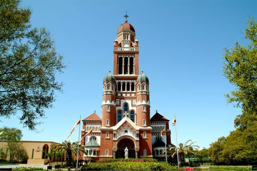 Lafayette: Cajun History & Folklore Walking Tour - Starting Point at St. John’s Cathedral