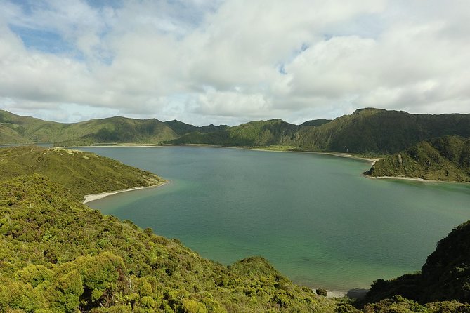 Lagoa do Fogo Walking Tour with Lunch from Ponta Delgada - Scenic Viewpoints and Photo Opportunities at Lagoa do Fogo