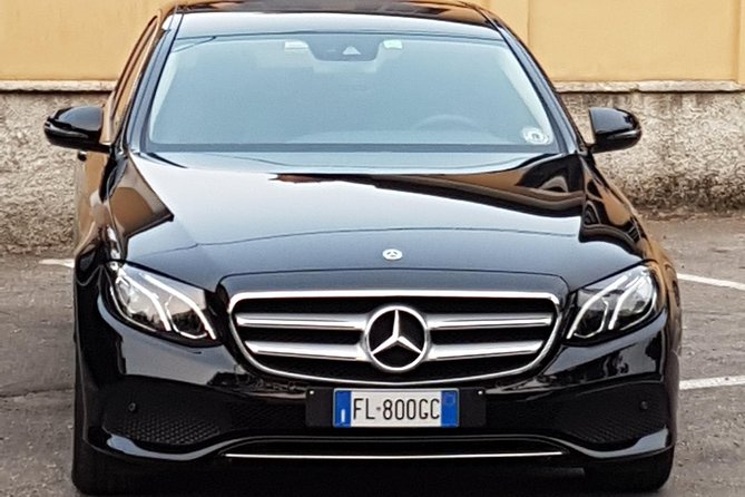 Lake Como-Private Transfer Como-Cernobbio-Moltrasio-Laglio to MXP - The Vehicle Options: Comfort and Style in Every Ride