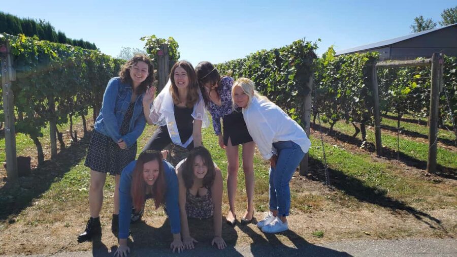 Lake Country Wine Tour (full day) - From Pickup to Drop-Off in Lake Country, Kelowna, and Vernon