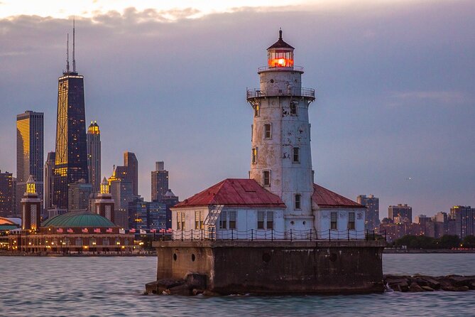 Lake Michigan Sunset Cruise in Chicago - The Vessel and Comfort Features