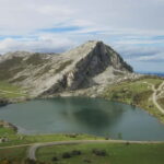 Lakes of Covadonga and Sanctuary of Covadonga: Guided and interpreted tour - Visiting Mirador del Príncipe for Spectacular Views