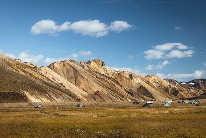 Landmannalaugar & SecretGems | Private Tour | PRO Photos included - Exploring Hjálparfoss and Its Basalt Formations