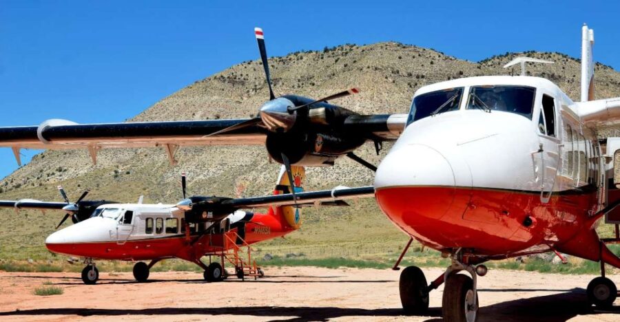 Las Vegas: Antelope Canyon and Horseshoe Bend Airplane Tour - Aerial Flight over the Southwestern Desert